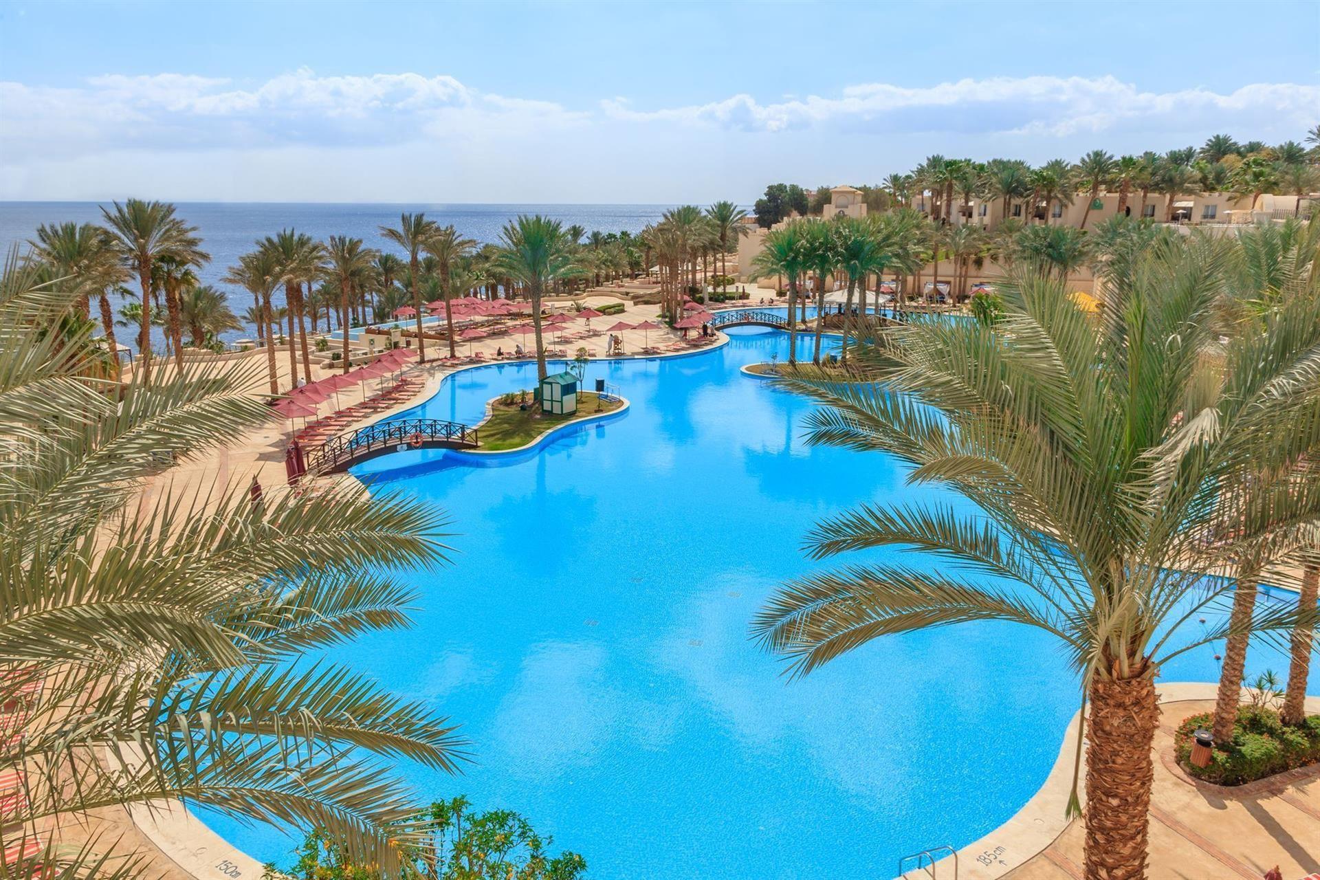 Grand Rotana Resort & Spa Sharm El Sheikh 8*