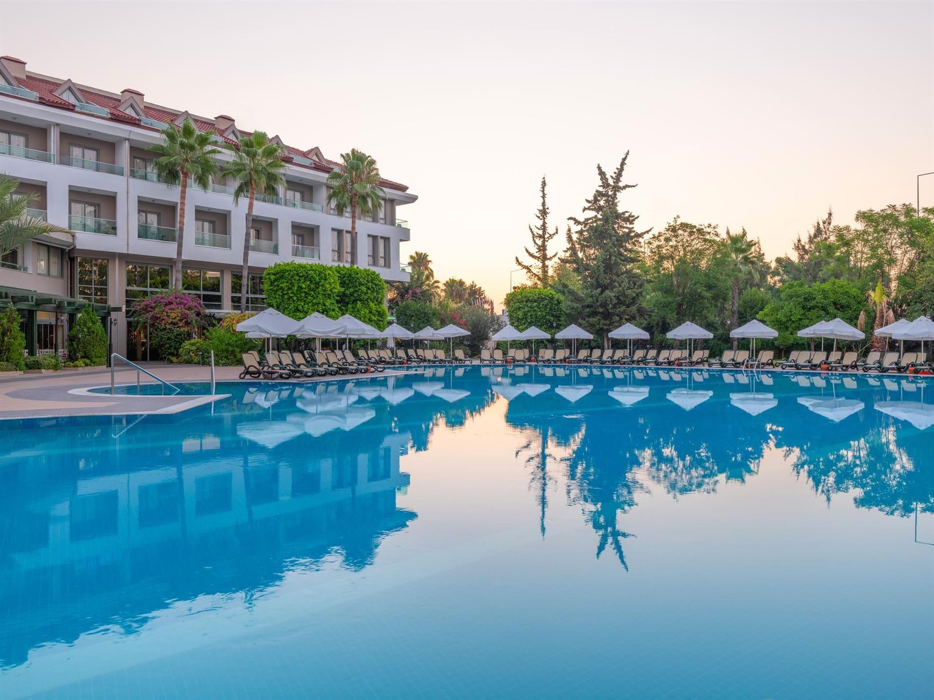 Greenwood Kemer Resort 4*