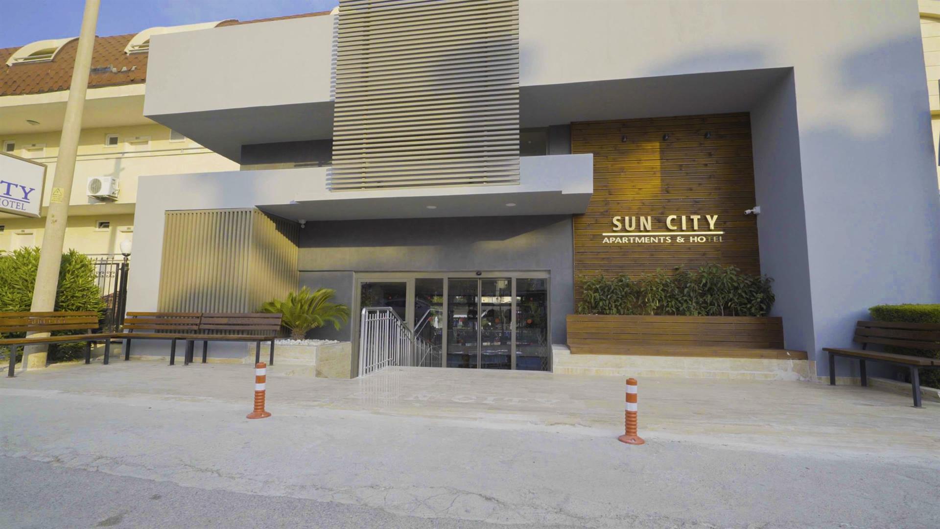 Sun City Apartments & Hotel 4*